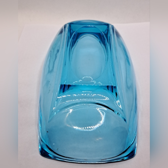 Vintage Hazel Atlas Turquoise Blue serving dish. - Picture 3 of 5